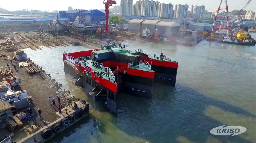 부유식 진자형 파력발전 진수