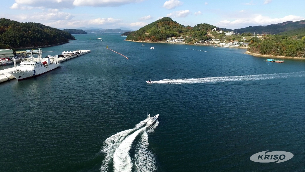다목적 지능형 무인선 실해역 공개 시연