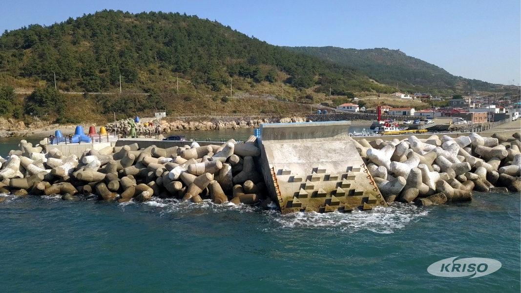방파제 연계형 파력발전 실증플랜트 준공